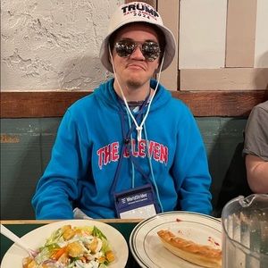 Meet your Posher, Ayden